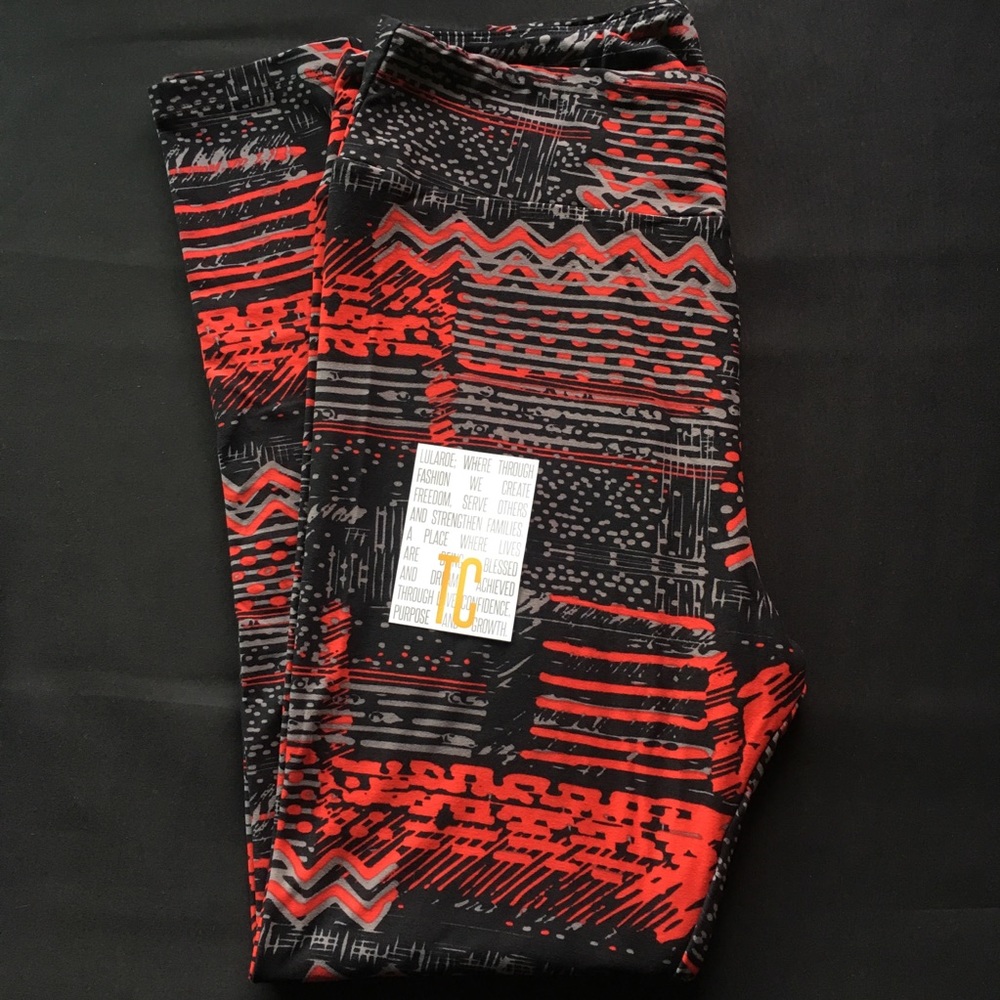 LuLaRoe Leggings (Tall & Curvy) NWOT